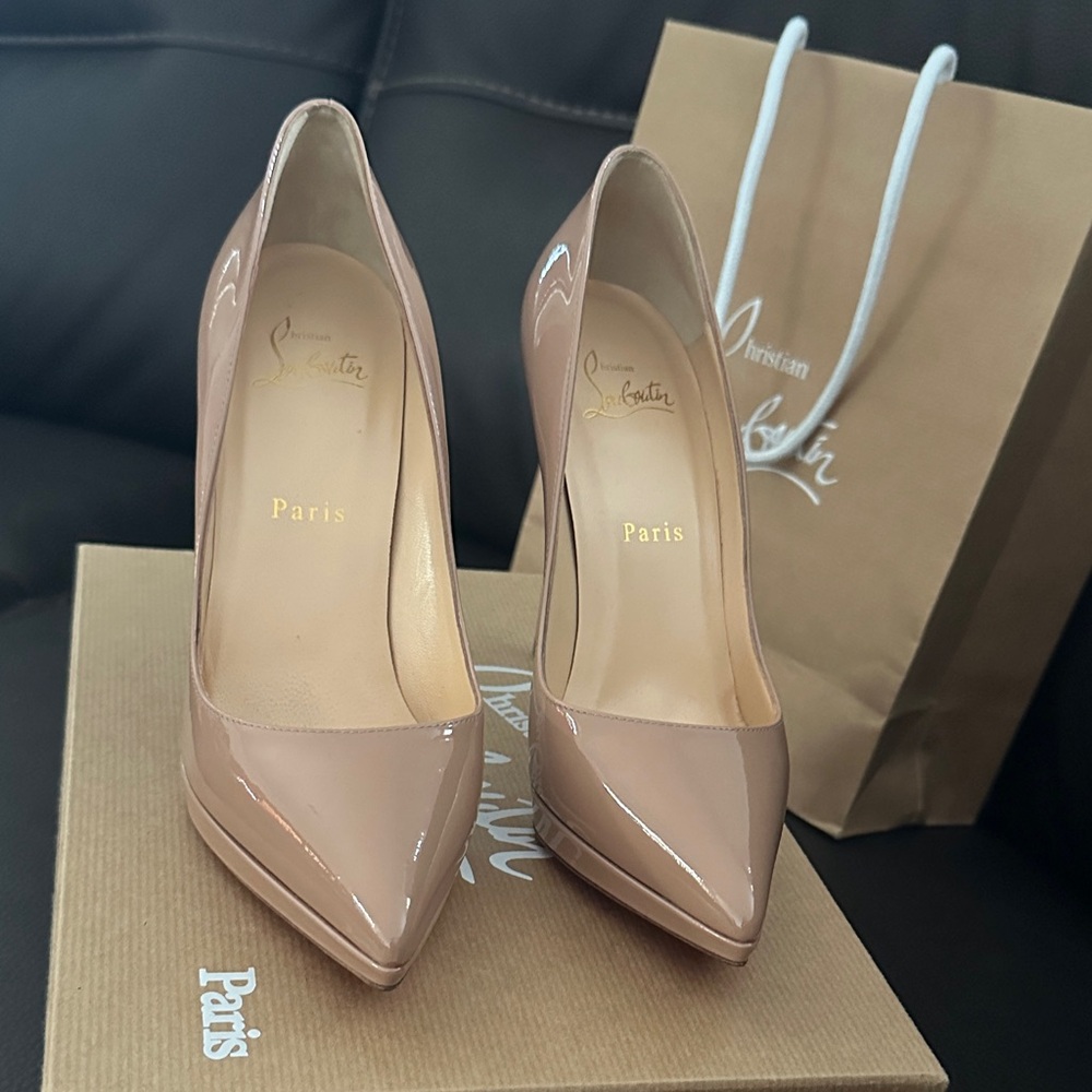Christian Louboutin Nude Pigalle Plato Heels - Picture 3 of 8